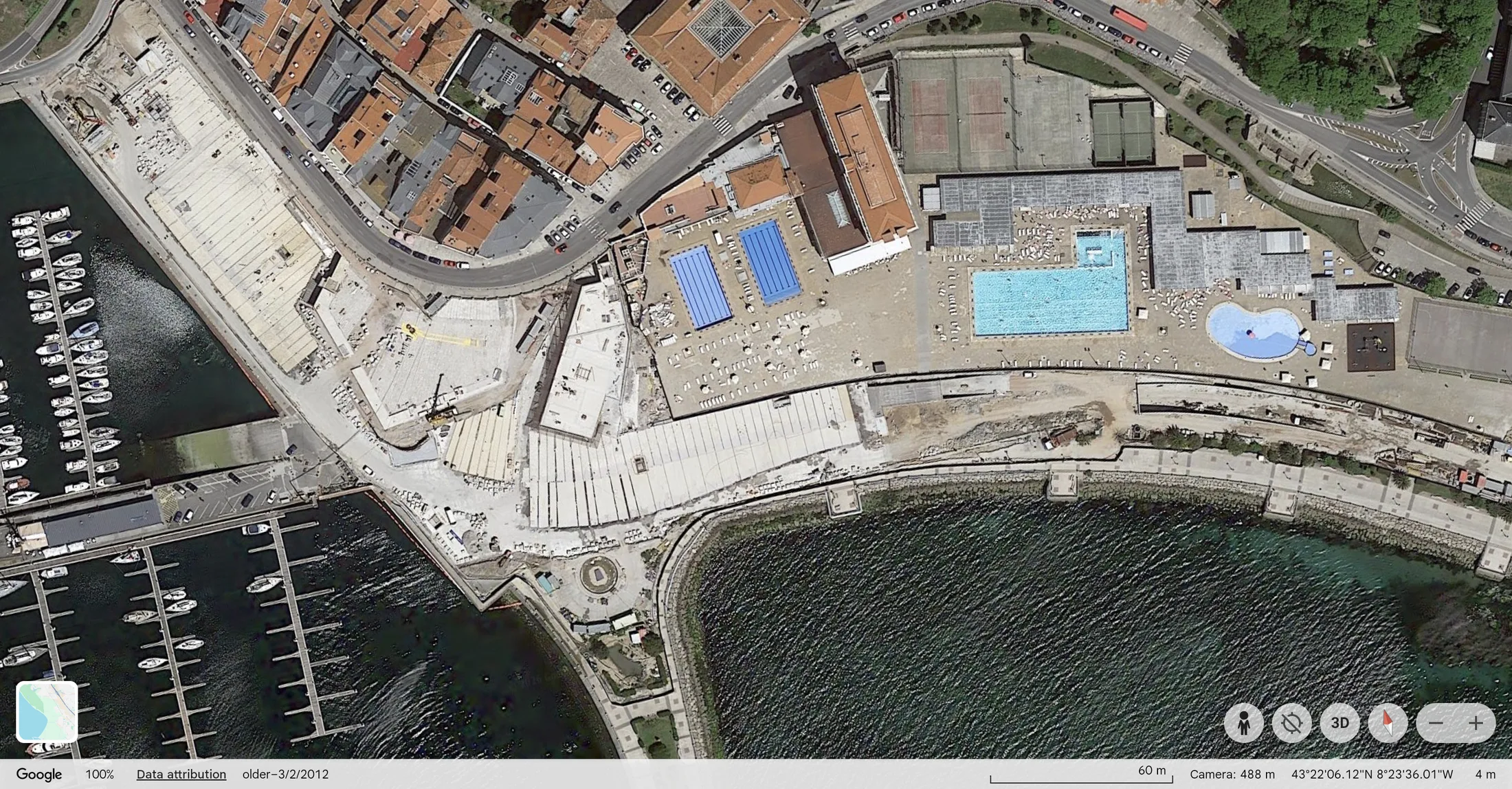 La Solana, 2014: o novo edificio das piscinas en obras, cimentos xa botados.